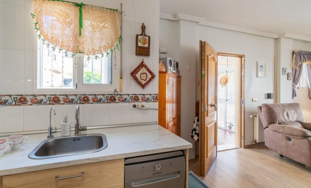 Resale - Terraced house -
Orihuela Costa - Playa Flamenca