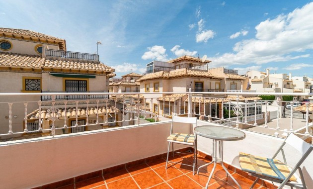Resale - Terraced house -
Orihuela Costa - Playa Flamenca