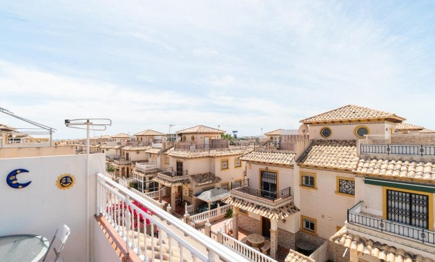 Resale - Terraced house -
Orihuela Costa - Playa Flamenca