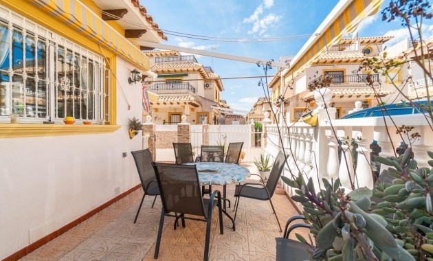Resale - Terraced house -
Orihuela Costa - Playa Flamenca