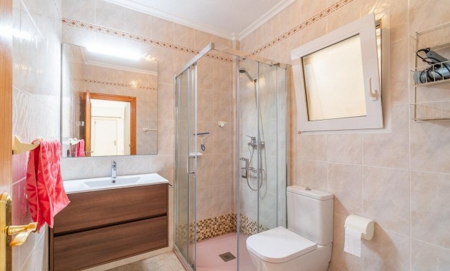 Resale - Chalet -
Orihuela Costa - Playa Flamenca