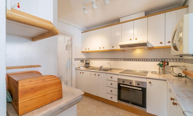 Resale - Chalet -
Orihuela Costa - Playa Flamenca