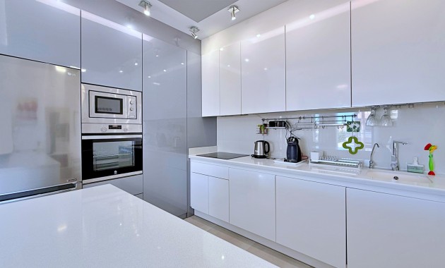 Venta - Penthouse -
Pilar de la Horadada - Torre de la Horadada