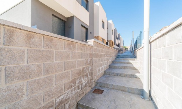 Sale - Terraced house -
Orihuela Costa - Villamartin