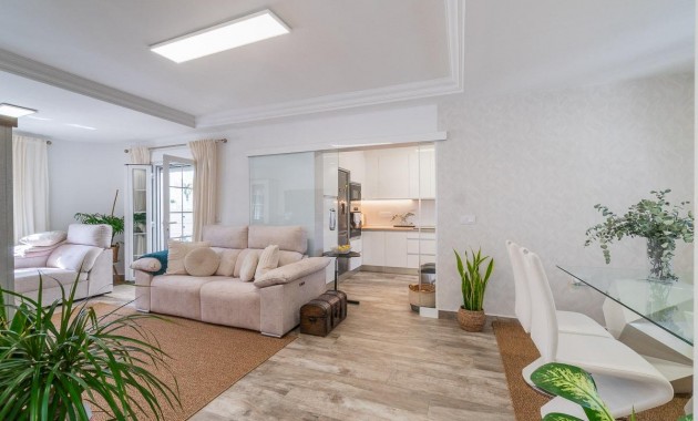 Sale - house -
San Miguel de Salinas - Las filipinas