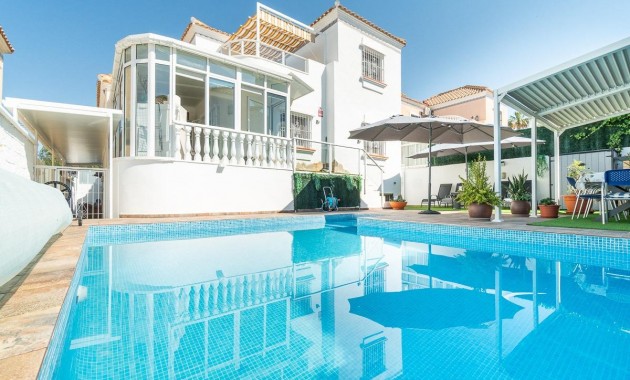 Sale - house -
San Miguel de Salinas - Las filipinas