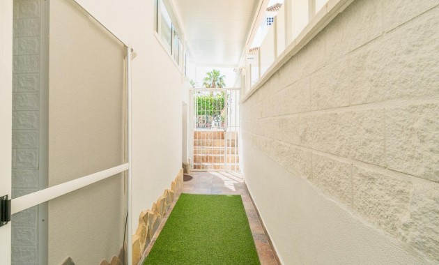 Sale - house -
San Miguel de Salinas - Las filipinas