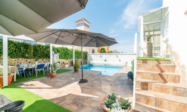 Sale - house -
San Miguel de Salinas - Las filipinas
