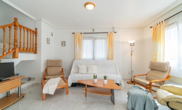 Sale - Villa -
Orihuela Costa - Playa Flamenca