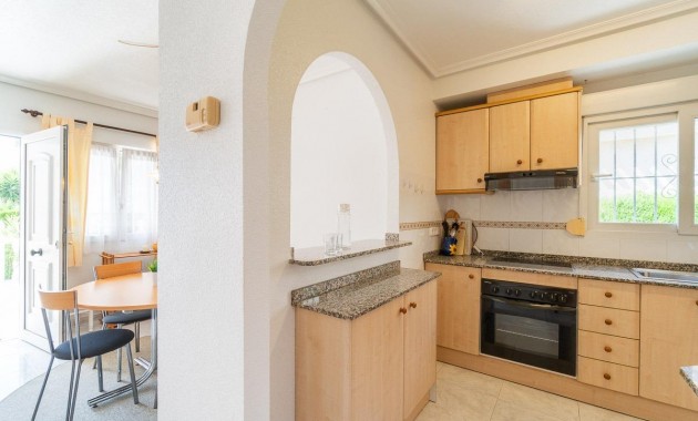 Sale - Villa -
Orihuela Costa - Playa Flamenca
