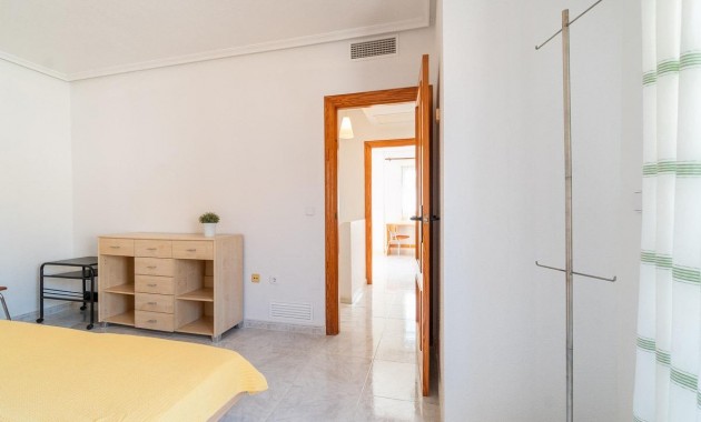 Sale - Villa -
Orihuela Costa - Playa Flamenca
