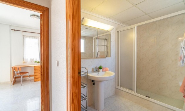 Sale - Villa -
Orihuela Costa - Playa Flamenca