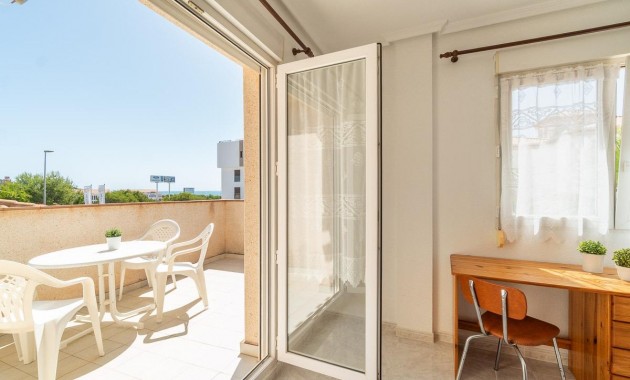 Sale - Villa -
Orihuela Costa - Playa Flamenca
