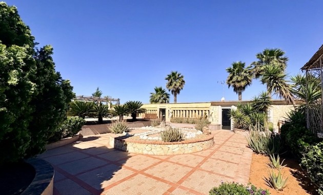 Resale - Country house -
San Fulgencio - La Marina