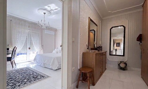 Resale - Country house -
San Fulgencio - La Marina