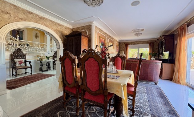 Resale - Country house -
San Fulgencio - La Marina