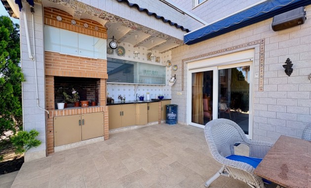 Resale - Country house -
San Fulgencio - La Marina
