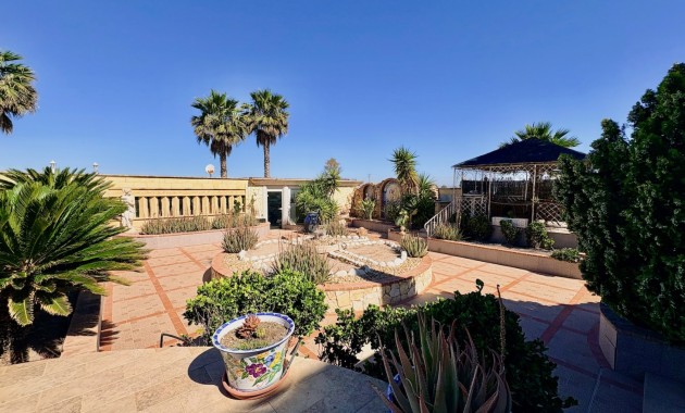 Resale - Country house -
San Fulgencio - La Marina