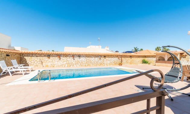 Venta - Villa -
Torrevieja - Torreta florida