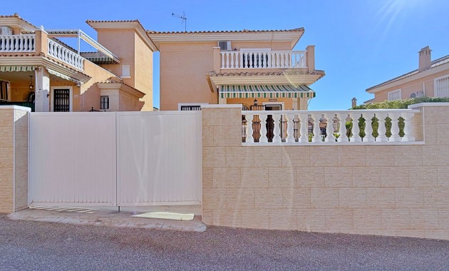 Venta - Villa -
Orihuela - Orihuela Costa