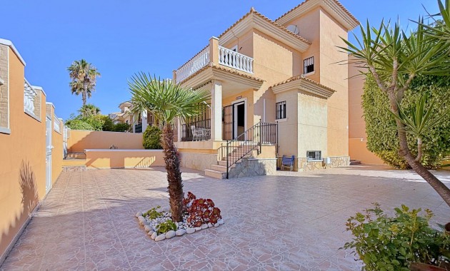 Venta - Villa -
Orihuela - Orihuela Costa
