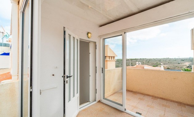 Resale - Bungalow -
Torrevieja - La Siesta - El Salado - Torreta