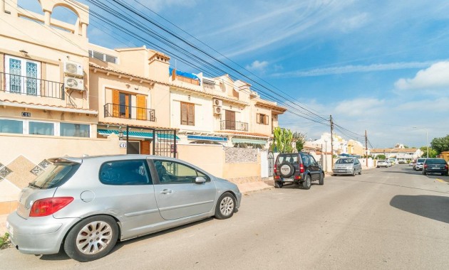 Resale - Bungalow -
Torrevieja - La Siesta - El Salado - Torreta