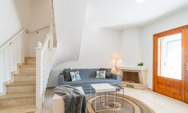 Resale - Bungalow -
Torrevieja - La Siesta - El Salado - Torreta