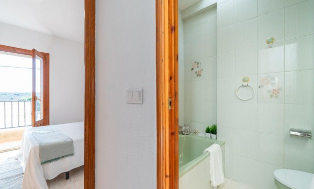 Resale - Bungalow -
Torrevieja - La Siesta - El Salado - Torreta