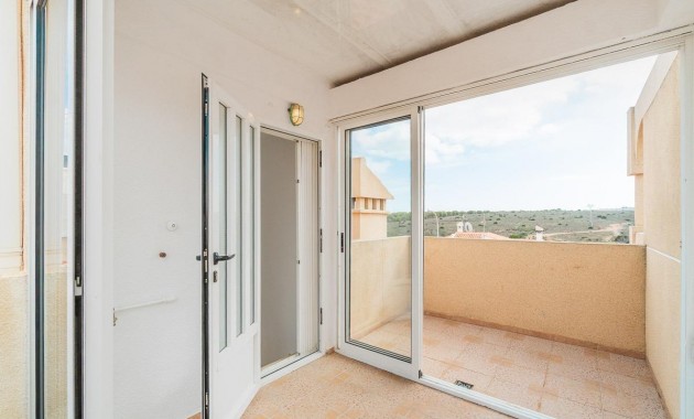Resale - Bungalow -
Torrevieja - La Siesta - El Salado - Torreta