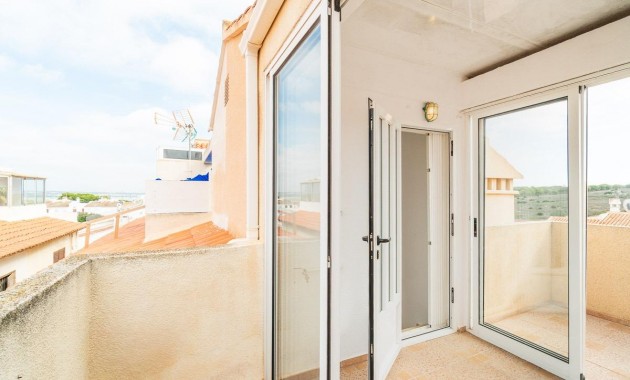 Resale - Bungalow -
Torrevieja - La Siesta - El Salado - Torreta