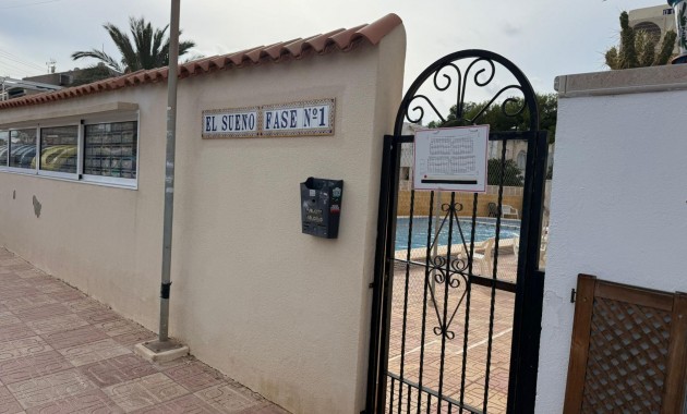 Resale - Bungalow -
Torrevieja - La Siesta - El Salado - Torreta