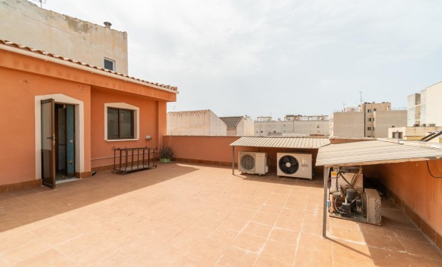 Resale - Commercial Unit -
Torrevieja - Paseo maritimo