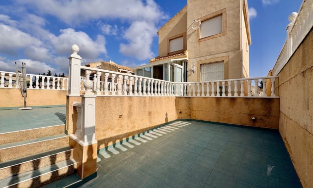 Resale - Einfamilienhaus -
Orihuela - Los Balcones