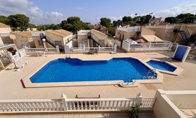 Resale - Einfamilienhaus -
Orihuela - Los Balcones