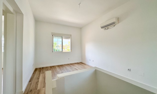 Resale - Einfamilienhaus -
Orihuela - Los Balcones