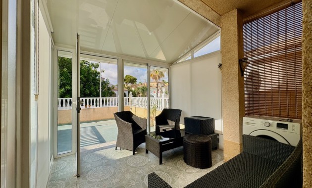 Resale - Einfamilienhaus -
Orihuela - Los Balcones