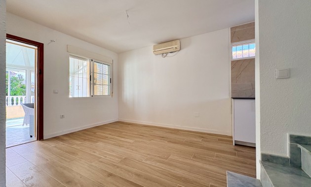 Resale - Einfamilienhaus -
Orihuela - Los Balcones