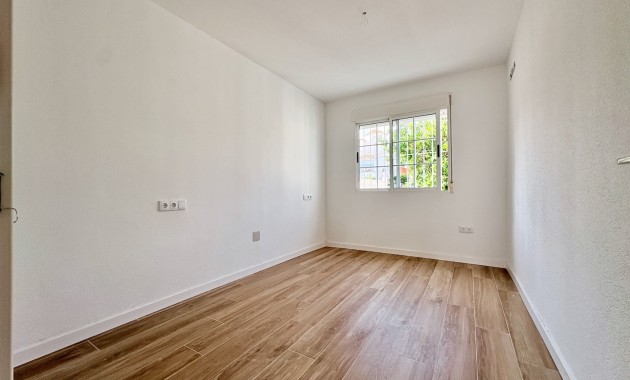 Resale - Einfamilienhaus -
Orihuela - Los Balcones