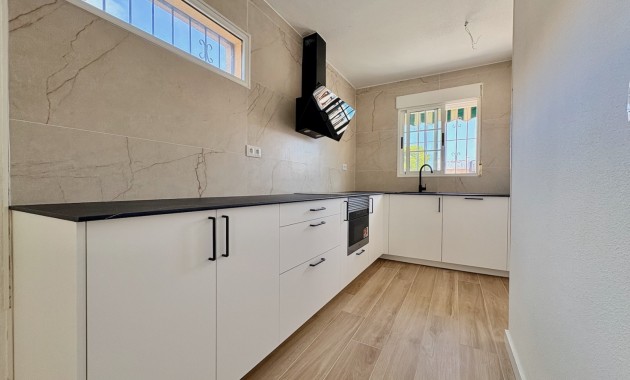 Resale - Einfamilienhaus -
Orihuela - Los Balcones