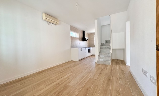 Resale - Einfamilienhaus -
Orihuela - Los Balcones