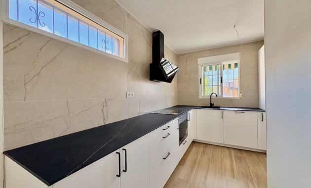 Resale - Einfamilienhaus -
Orihuela - Los Balcones