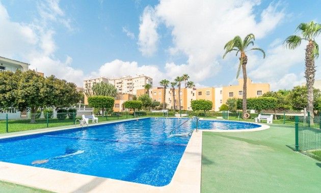 Resale - Wohnung -
Torrevieja - Torreblanca