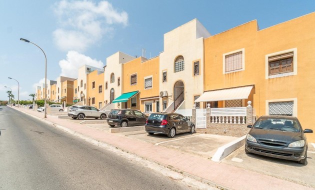 Resale - Wohnung -
Torrevieja - Torreblanca