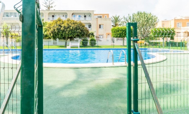 Resale - Wohnung -
Torrevieja - Torreblanca