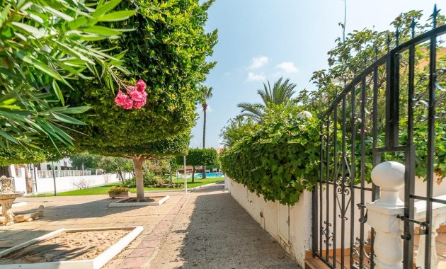 Resale - Wohnung -
Torrevieja - Torreblanca