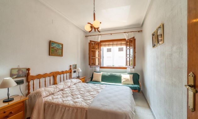 Resale - Wohnung -
Torrevieja - Torreblanca