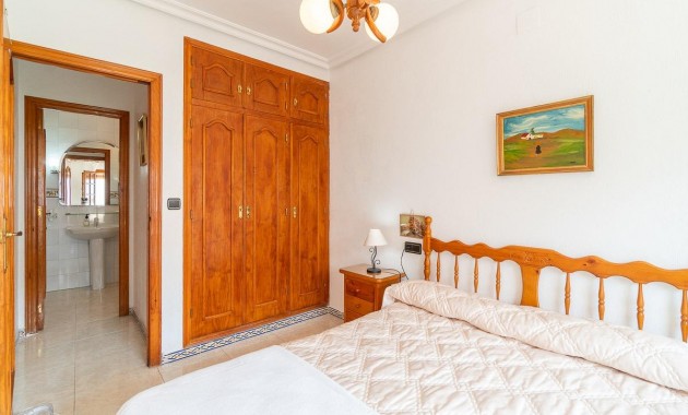 Resale - Wohnung -
Torrevieja - Torreblanca
