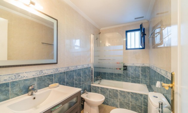 Resale - Wohnung -
Orihuela Costa - Altos de Campoamor