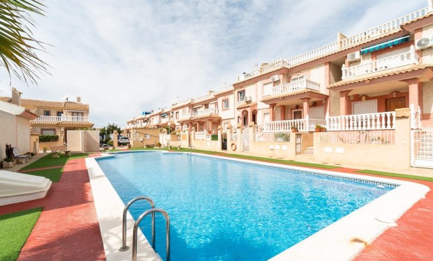 Resale - Villa -
Orihuela Costa - Punta Prima